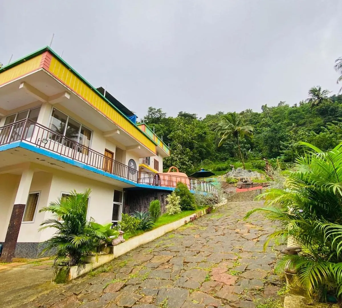 Peak Paradise Resort Paithalmala 0*,
